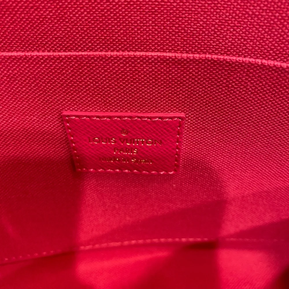 Louis Vuitton Felicie Pochette Xmas 2021 Vivienne Hollywood - Picture 5 of 8